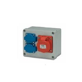 JG-3-2220-1532 doboz 2dbházt alj+1db 5P 32A alj