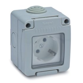 Famatel 19068 csapfedeles dugalj fk IP55