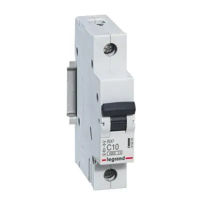 Legrand C 10A kismegszakító