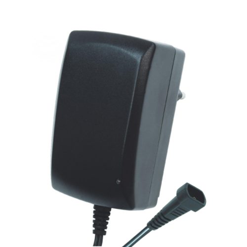 Adapter 2250mA univerzális MW MD25
