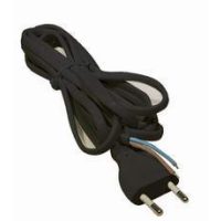 Szerelt vezeték dugvillával